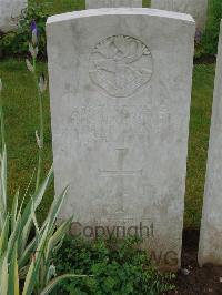 Etaples Military Cemetery - Maidment, Robert Lewis
